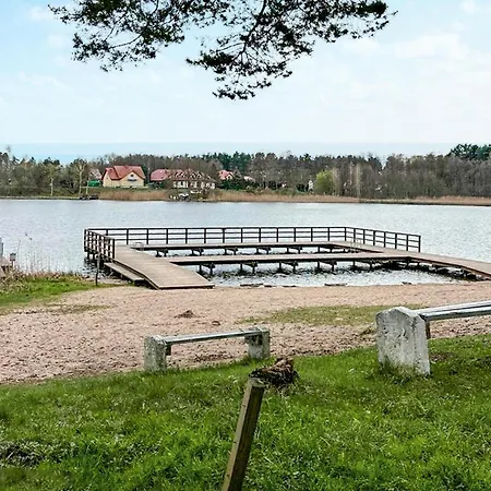 Feriehus 2 Bedroom Awesome In Ostróda